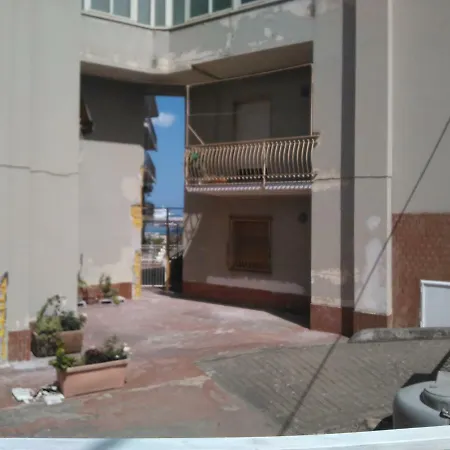 Di Marco Oda ve Kahvaltı Giardini Naxos